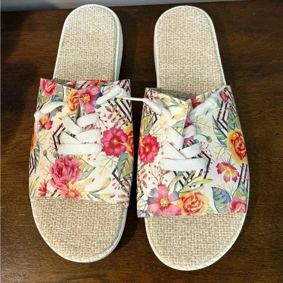 Women's Flower Pattern Flat Sandals Casual Open Toe Summertime Size 9.5 NWOT - Picture 7 of 11
